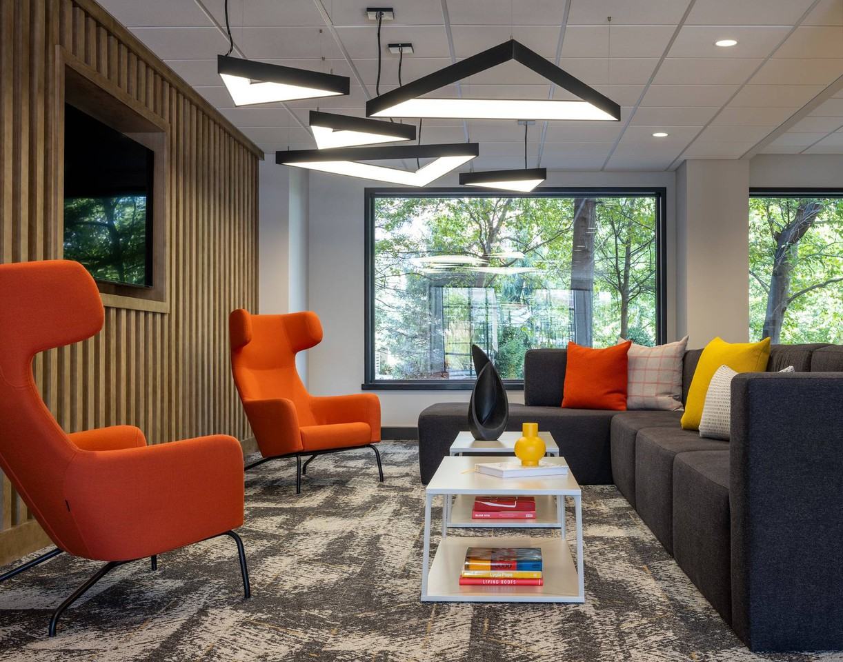 Courtland Towers - Photo 7 of 50