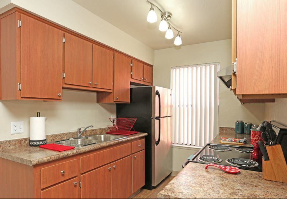 Hunter Place - Photo 4 of 22