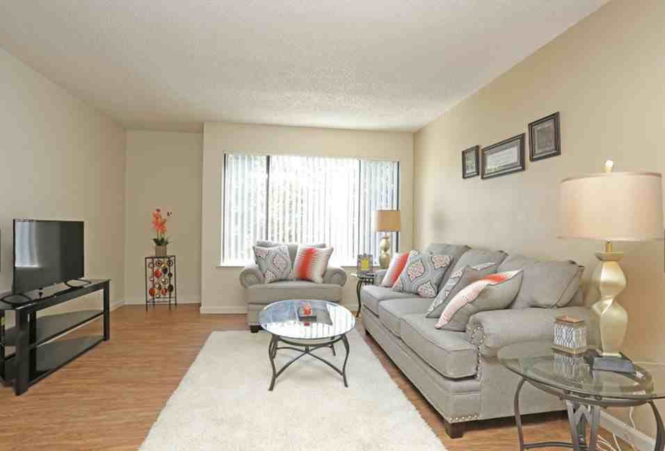 Hunter Place - Photo 6 of 22