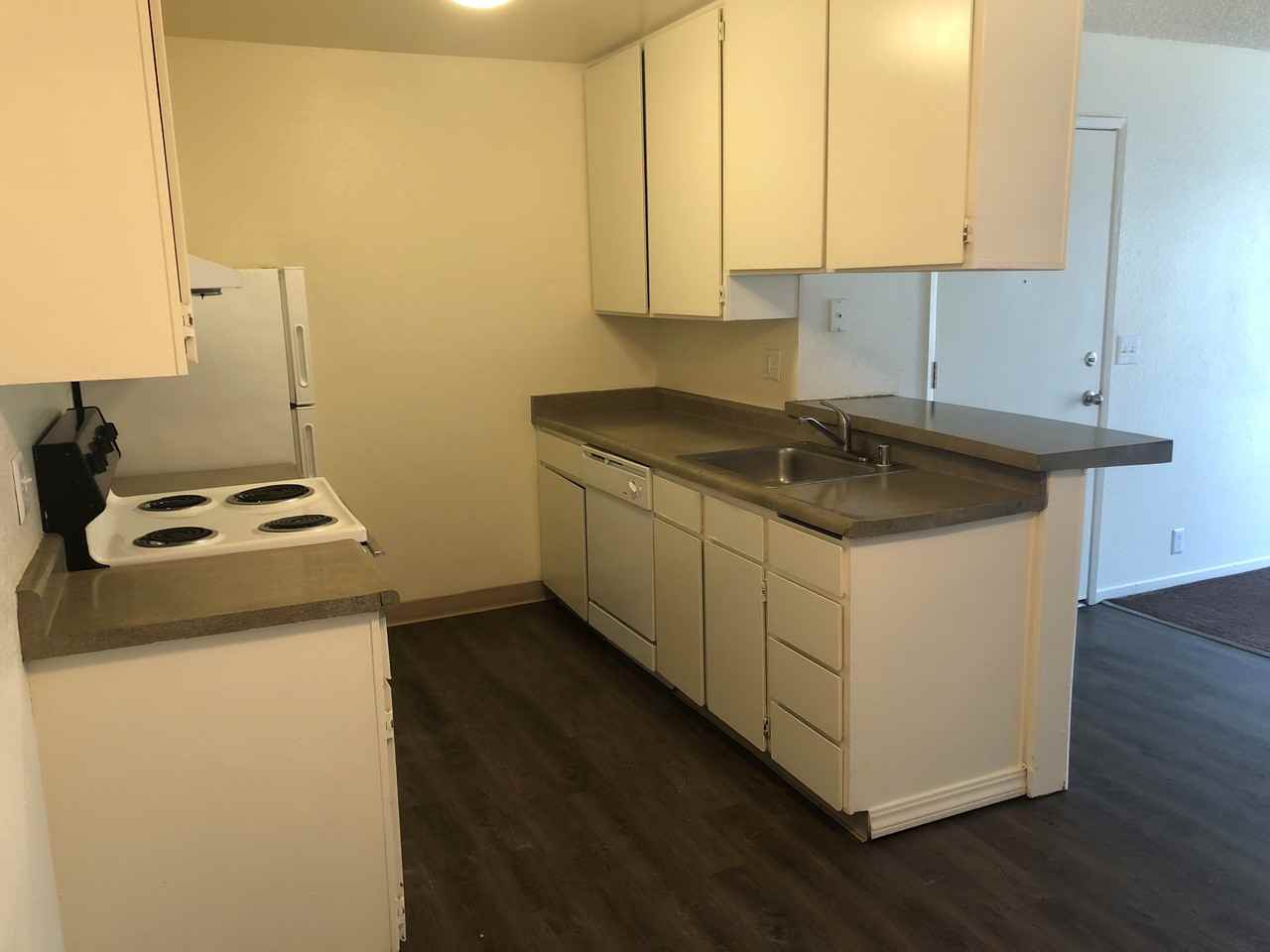 Pinewood Place - Photo 7 of 22