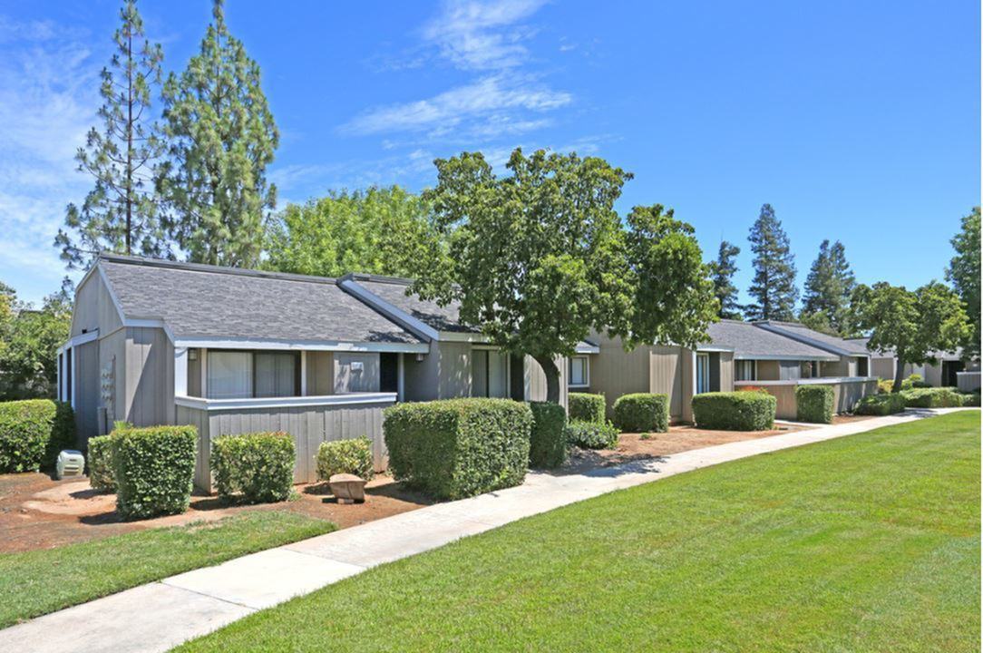 River Park Villas - Photo 2 of 38