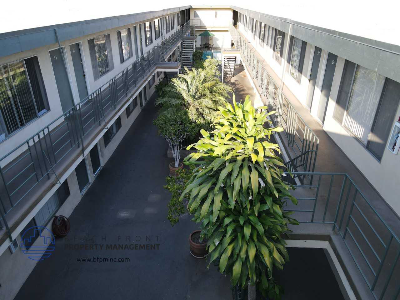 14000 Cordary Ave. - Photo 2 of 11