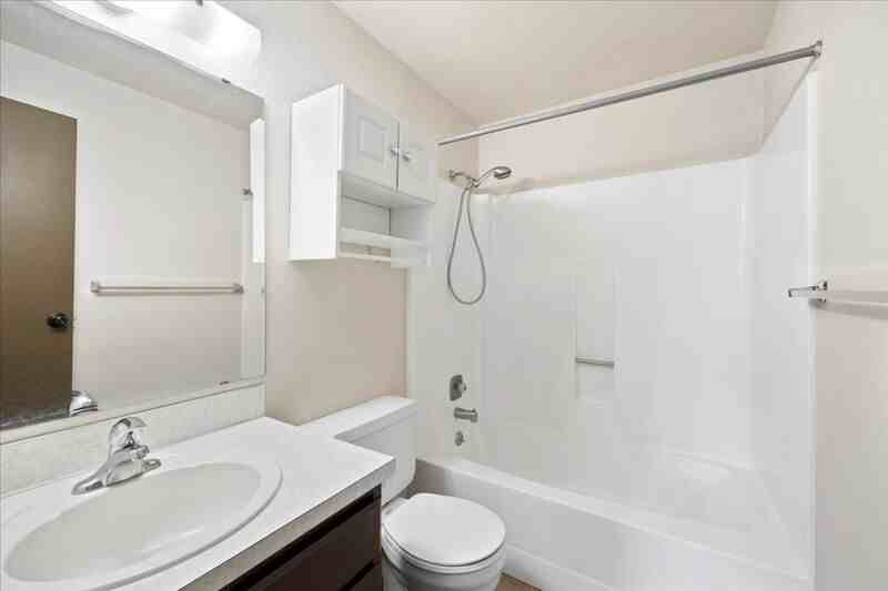 4601 Mallard Ct - Photo 5 of 11