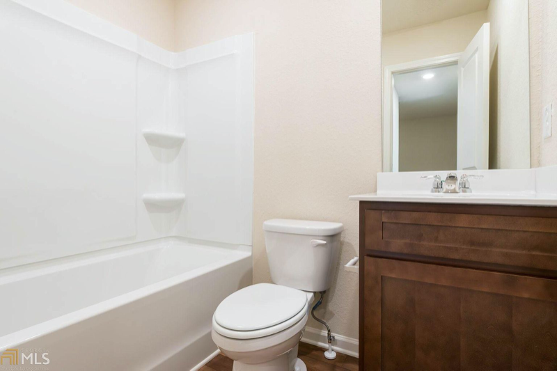 913 Highwood Ln - Photo 7 of 17