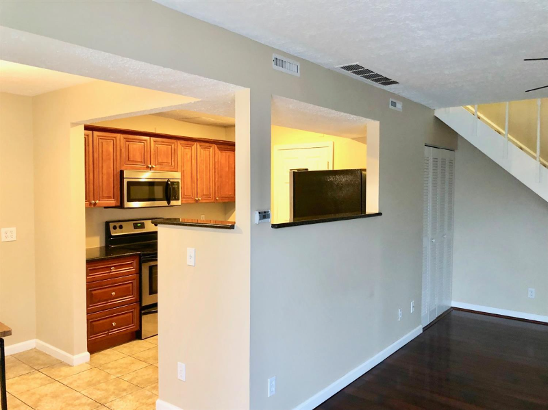 16 Stardust Ct - Photo 2 of 13