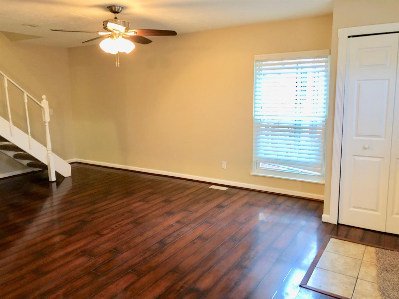 16 Stardust Ct - Photo 3 of 13