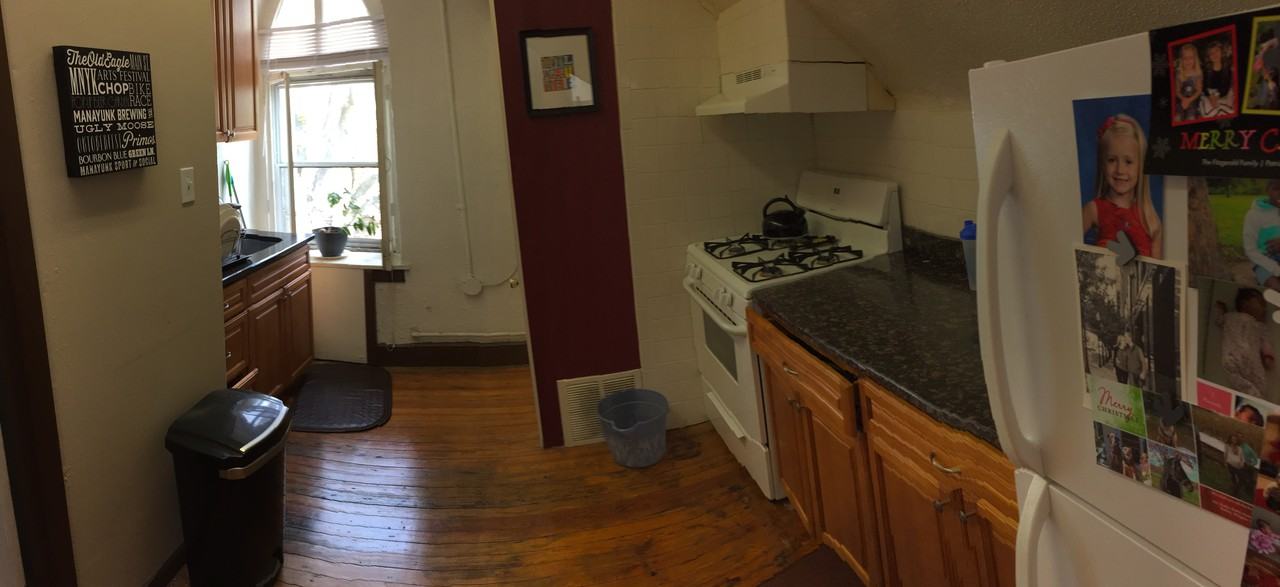 407 Green Ln #3R - Photo 2 of 9