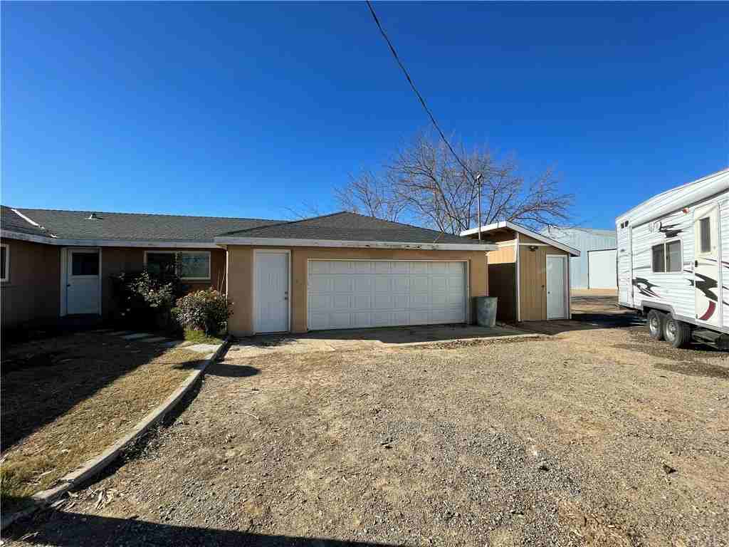 25414 Post Ave - Photo 3 of 20