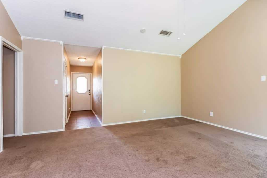 824 Green Pastures Dr - Photo 3 of 26
