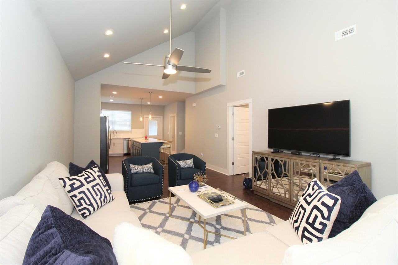 2047 S Florida Way #1 - Photo 3 of 22