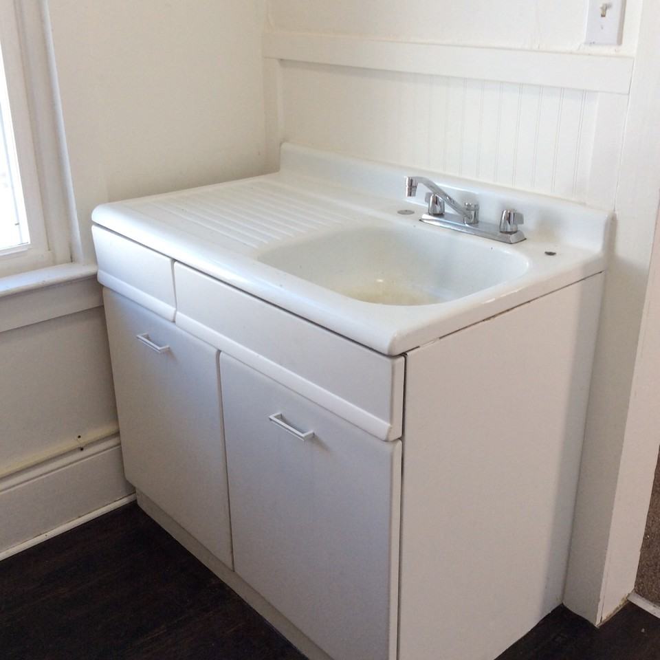 33 E 5th St #2 - Photo 2 of 4