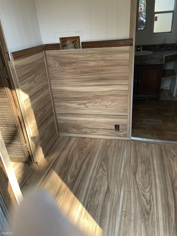 117 Perry St - Photo 3 of 29