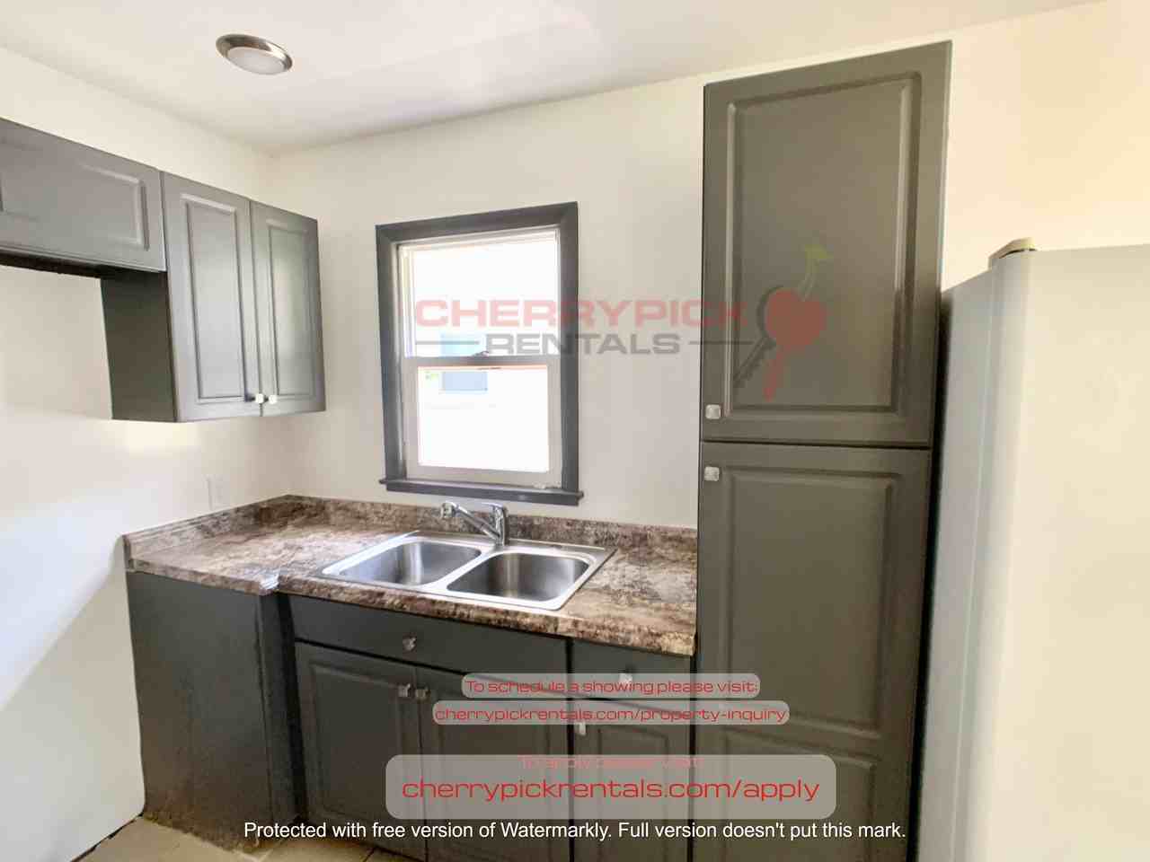 4227 Laurel Avenue - Photo 3 of 12