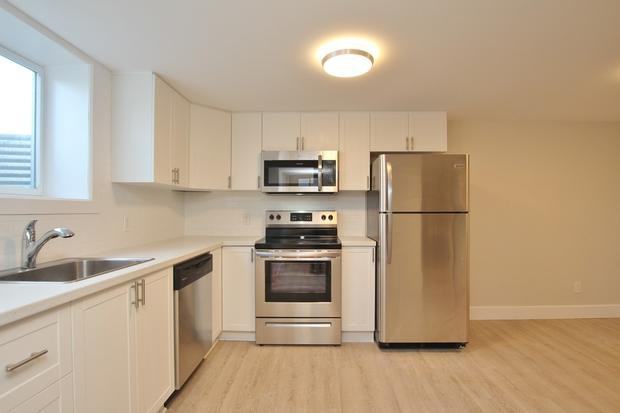 1116 Woodroffe Avenue #B - Photo 2 of 12