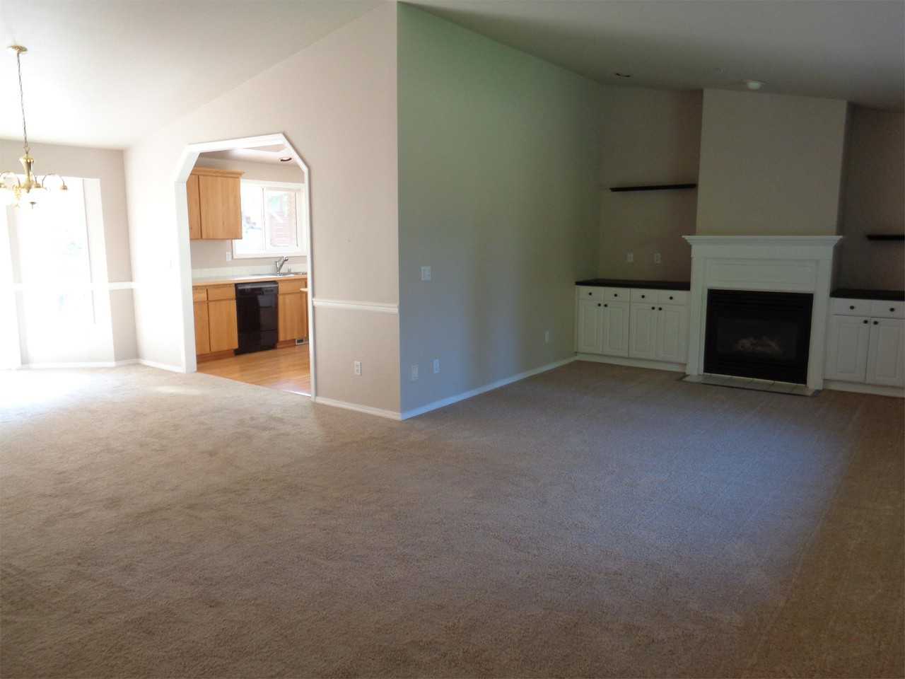 3315 8th St Nw #1 - Photo 4 of 20