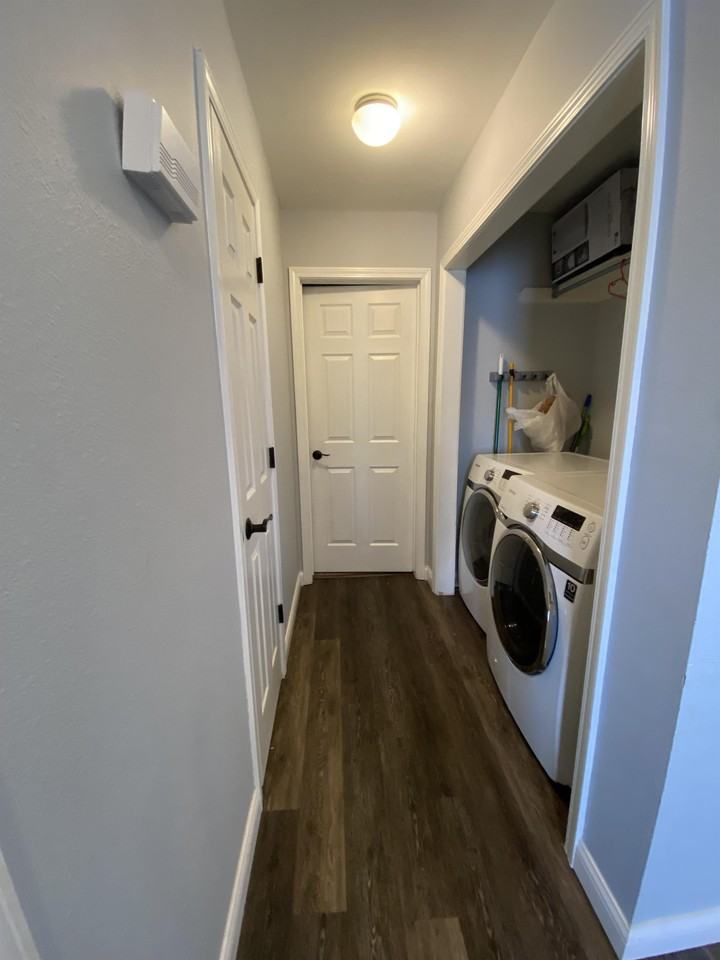 909 N Windermere Dr #1 - Photo 2 of 19