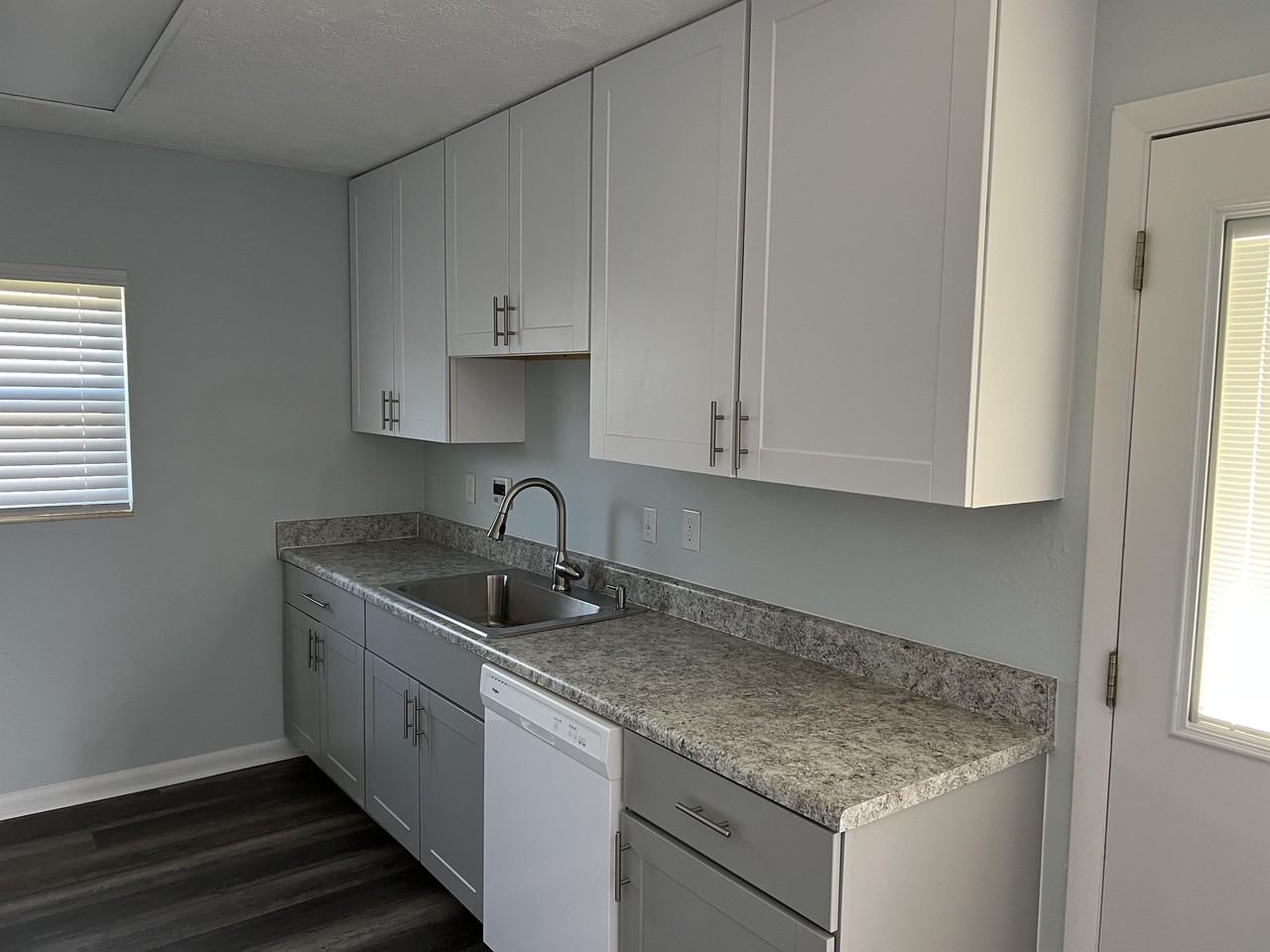 509 Trenton St #1 - Photo 4 of 15