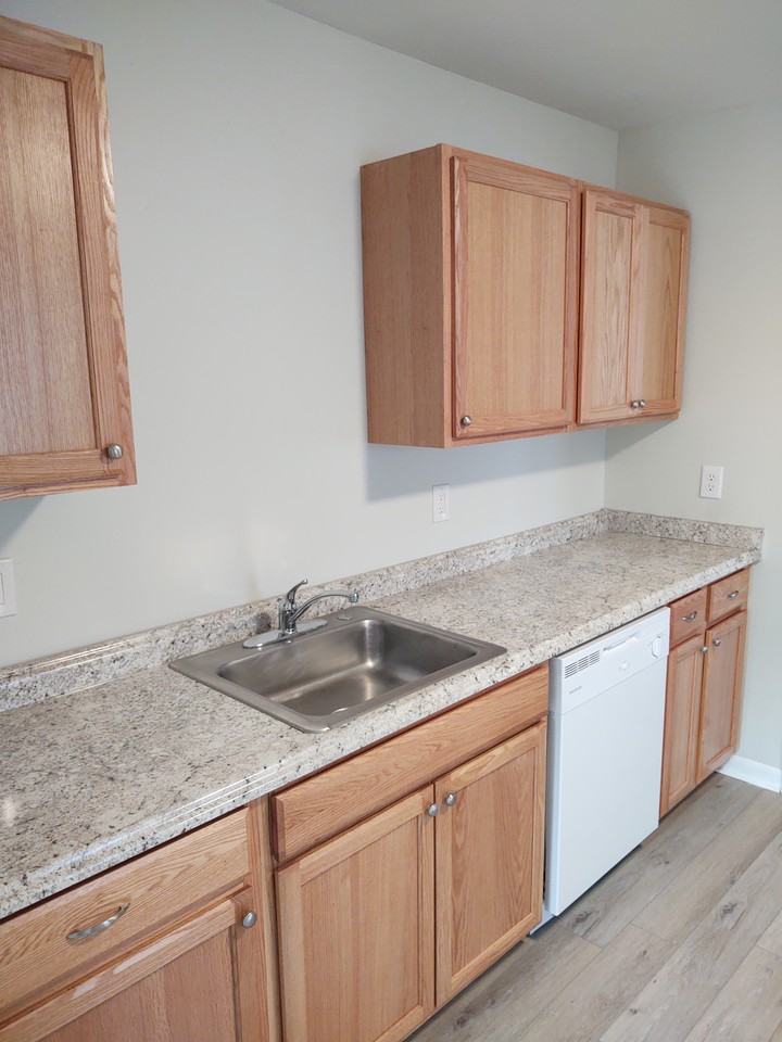 404 West Highland Road - Photo 2 of 5