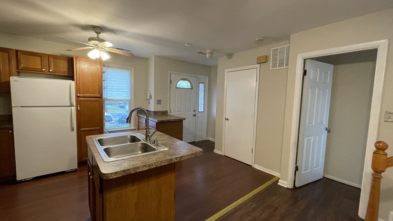 9580 Canterbury Riding - Photo 2 of 18