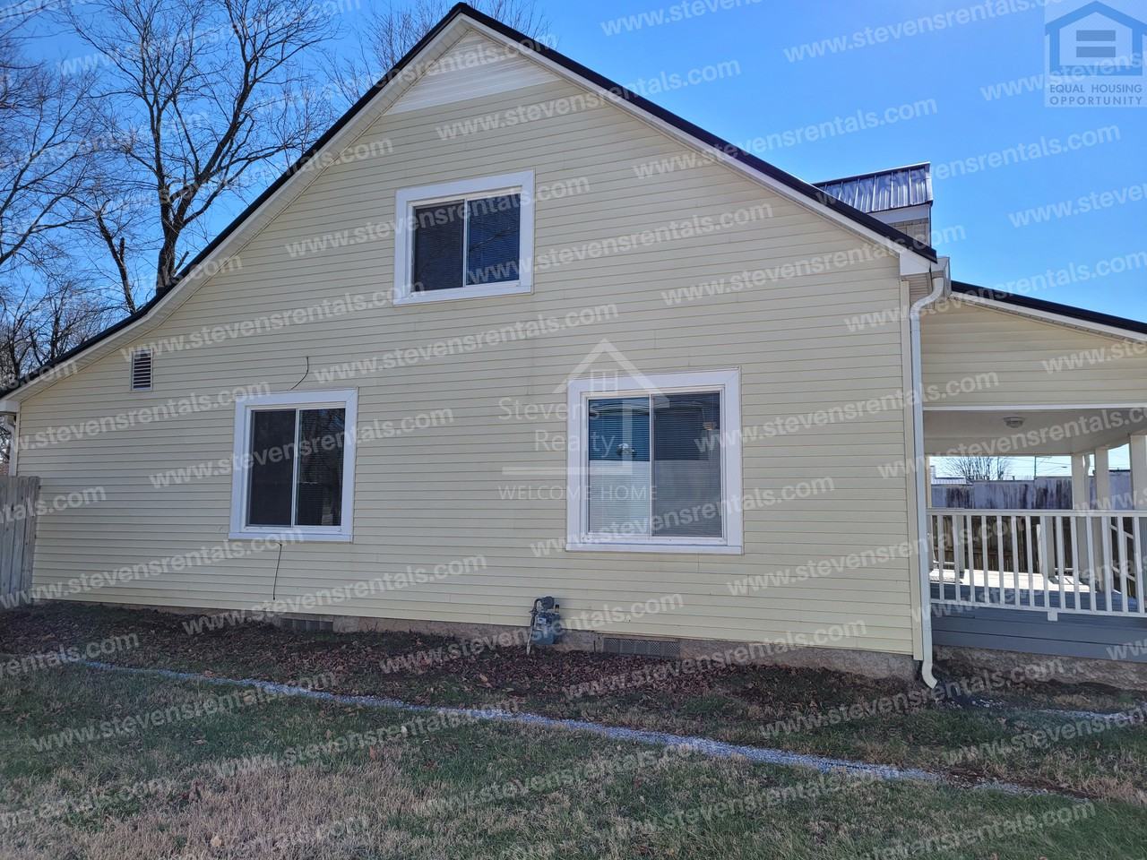 116 N Spring St - Photo 3 of 18