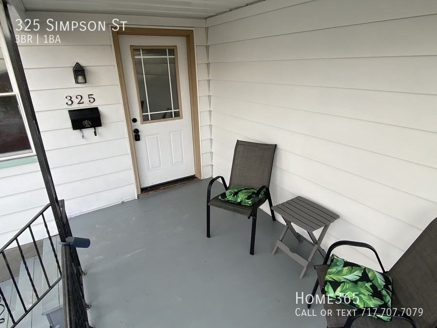325 Simpson St - Photo 3 of 17