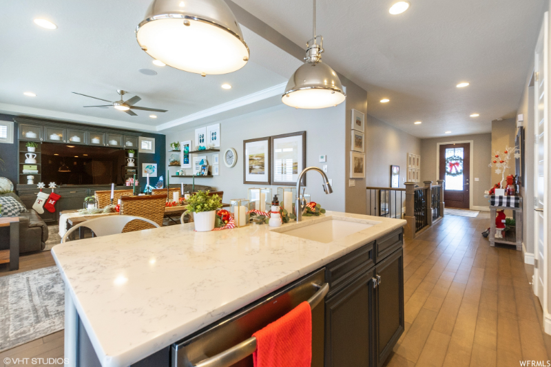 2263 Nw - Photo 2 of 10