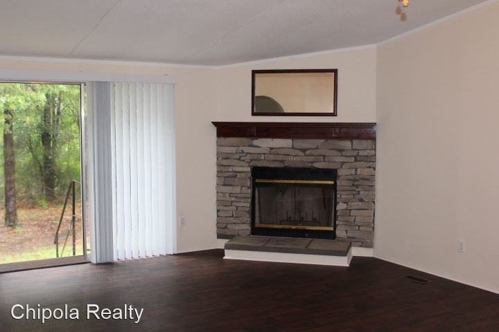 2826 Linwood Cir - Photo 3 of 15