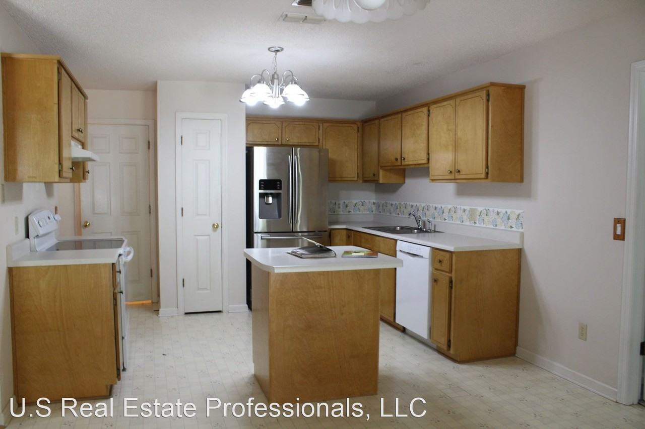 546 Oak Creek Rd - Photo 3 of 22