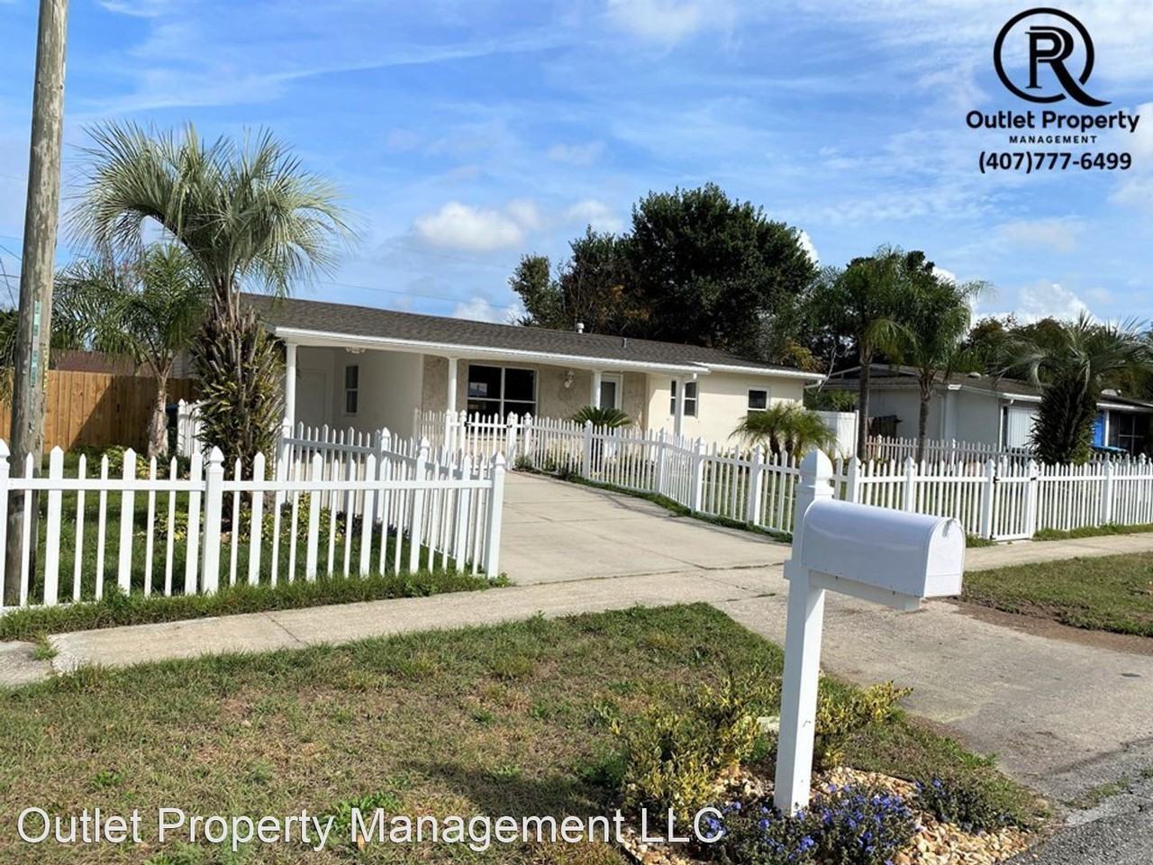 890 Merrimac St - Photo 2 of 11