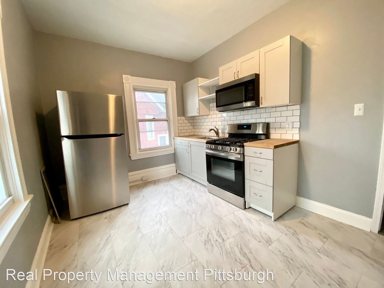 505 Dawson Ave - Photo 2 of 11