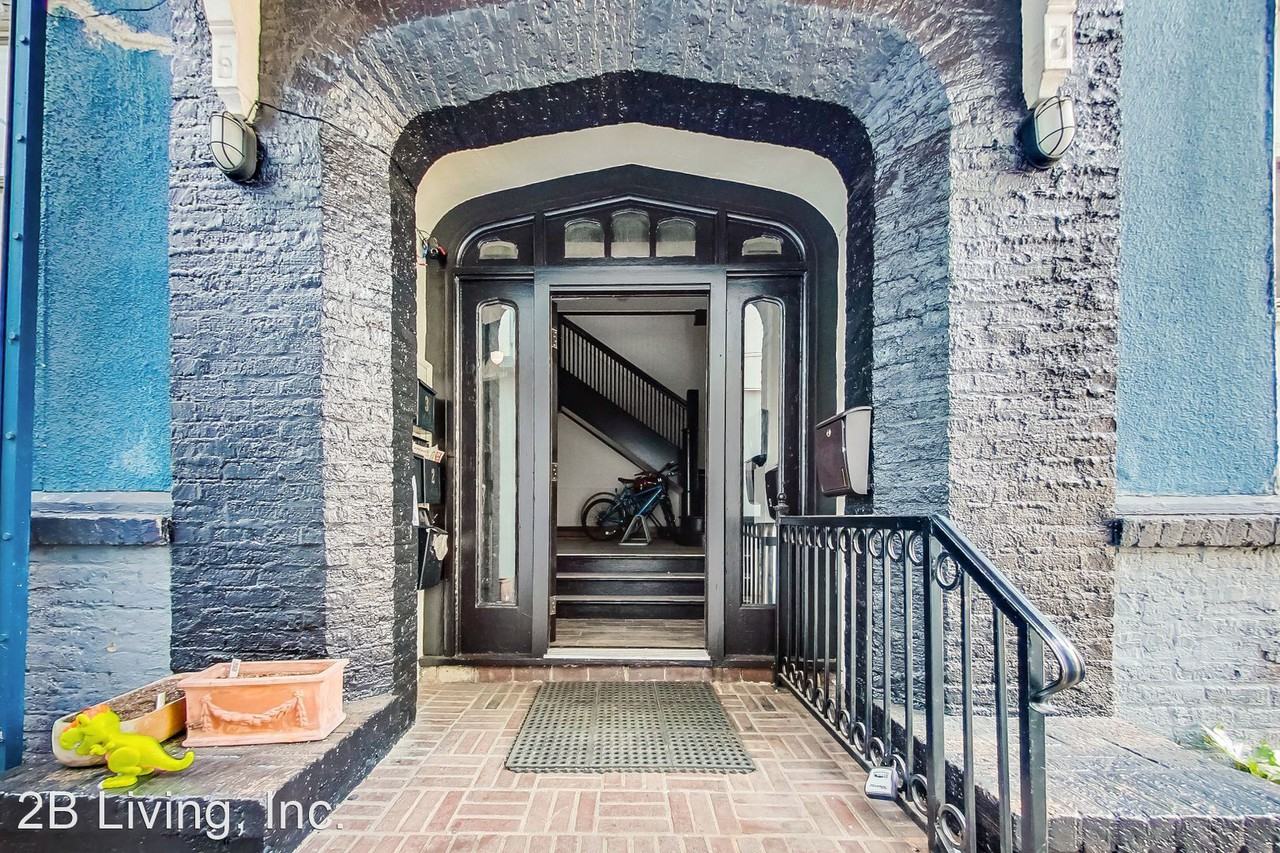 1705 Martin Luther King Jr Way - Photo 2 of 17