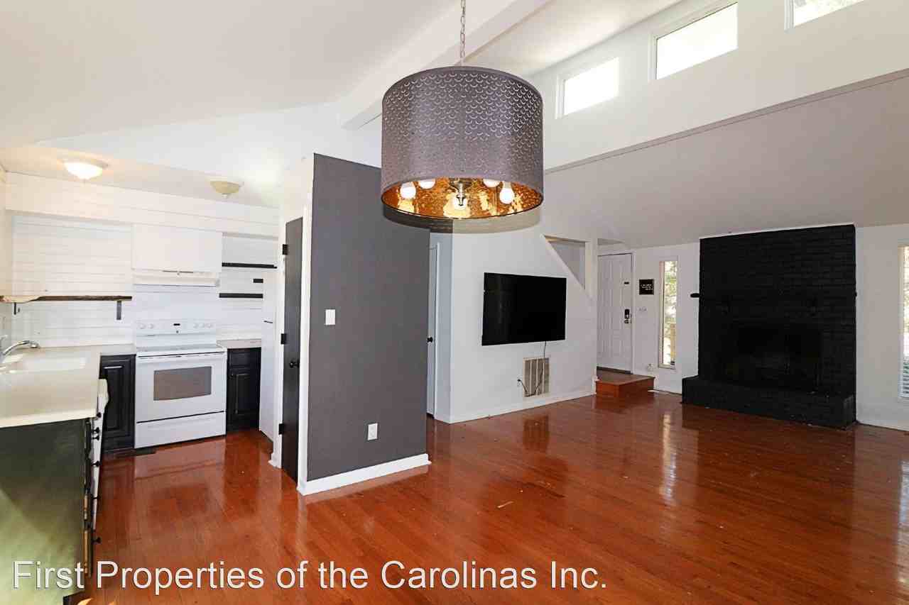 8211 Park Vista Cir - Photo 3 of 27