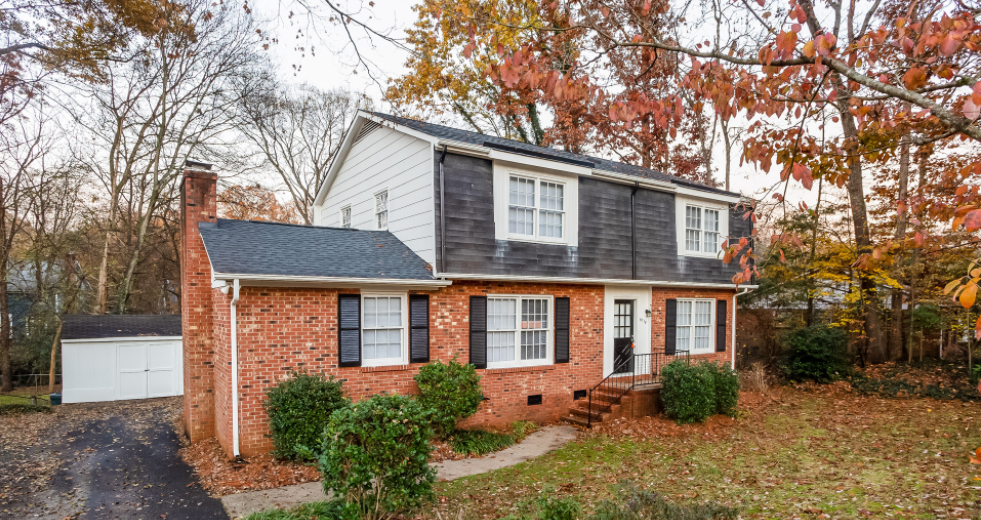 6718 Castlegate Dr - Photo 2 of 14