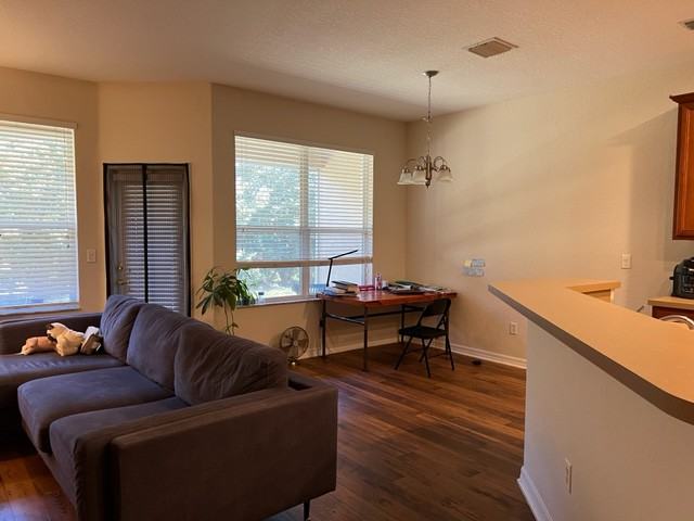 3916 Silverlake Way - Photo 2 of 24