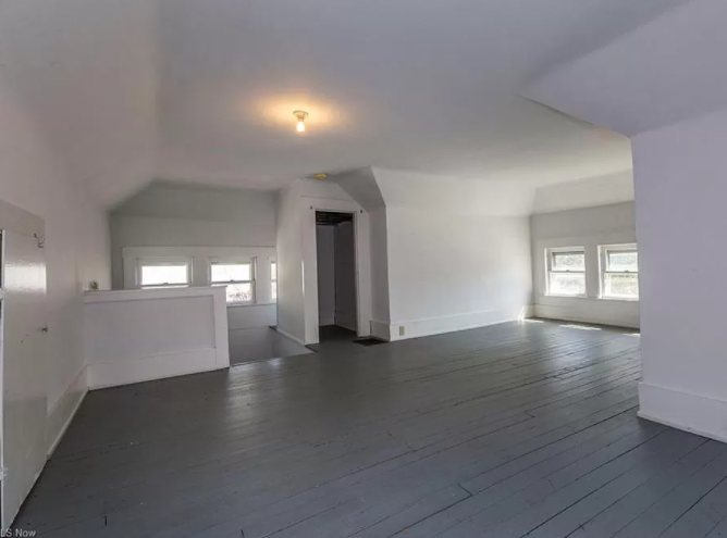 112 Dodge Ave - Photo 3 of 7
