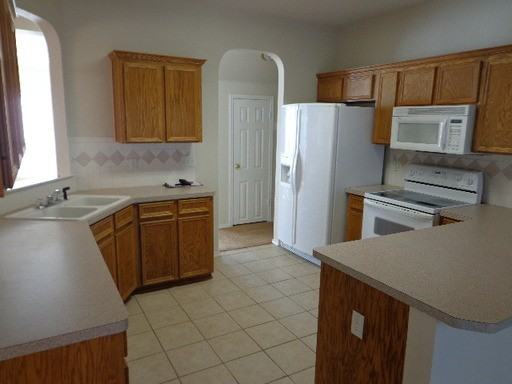 3020 Sundance Dr - Photo 2 of 9