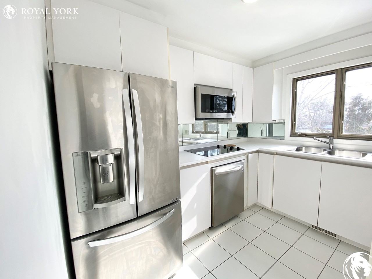 17 King Georges Dr #2 - Photo 2 of 23