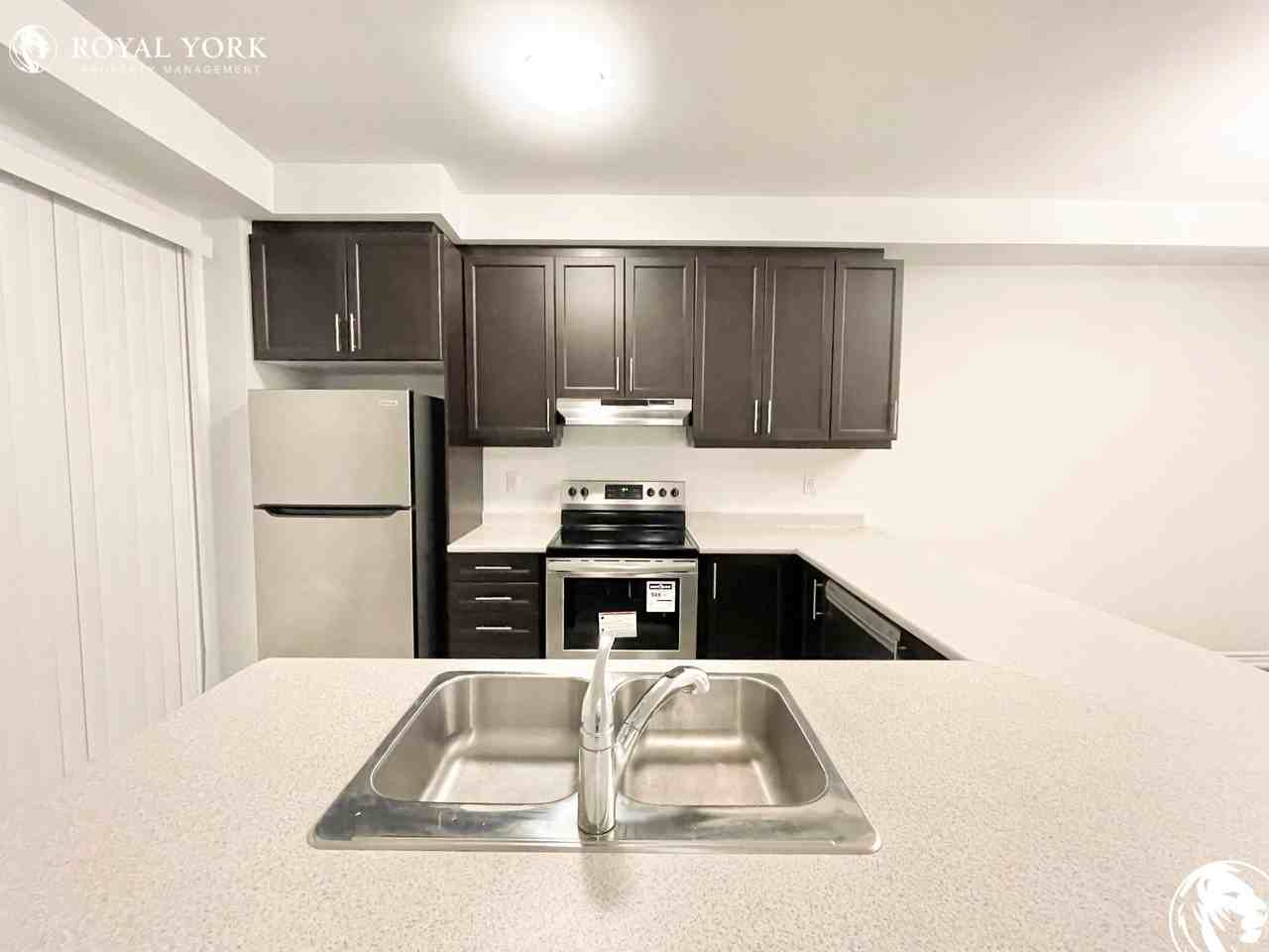 1245 Redbud Gdns - Photo 3 of 24