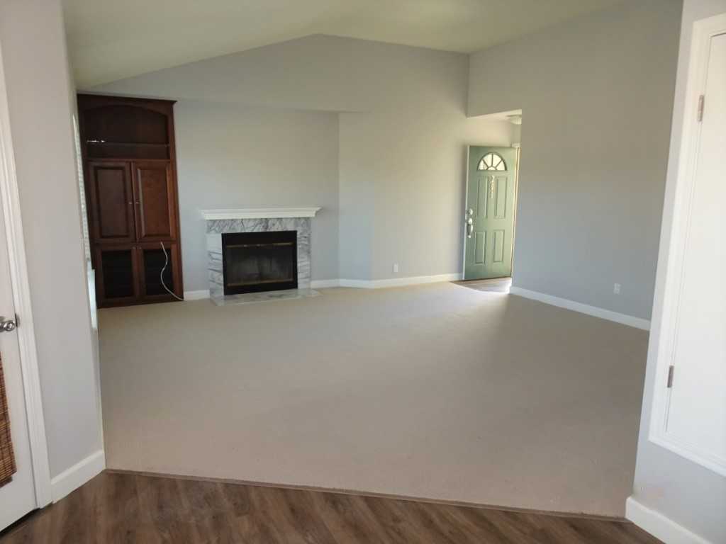 85 Tahoe Ct #201 - Photo 2 of 15