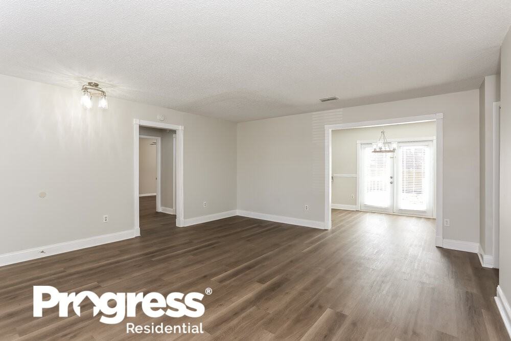11335 Monument Ridge Dr - Photo 3 of 21