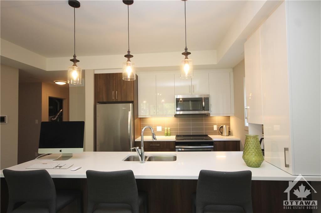 696 Roosevelt #1 - Photo 2 of 10