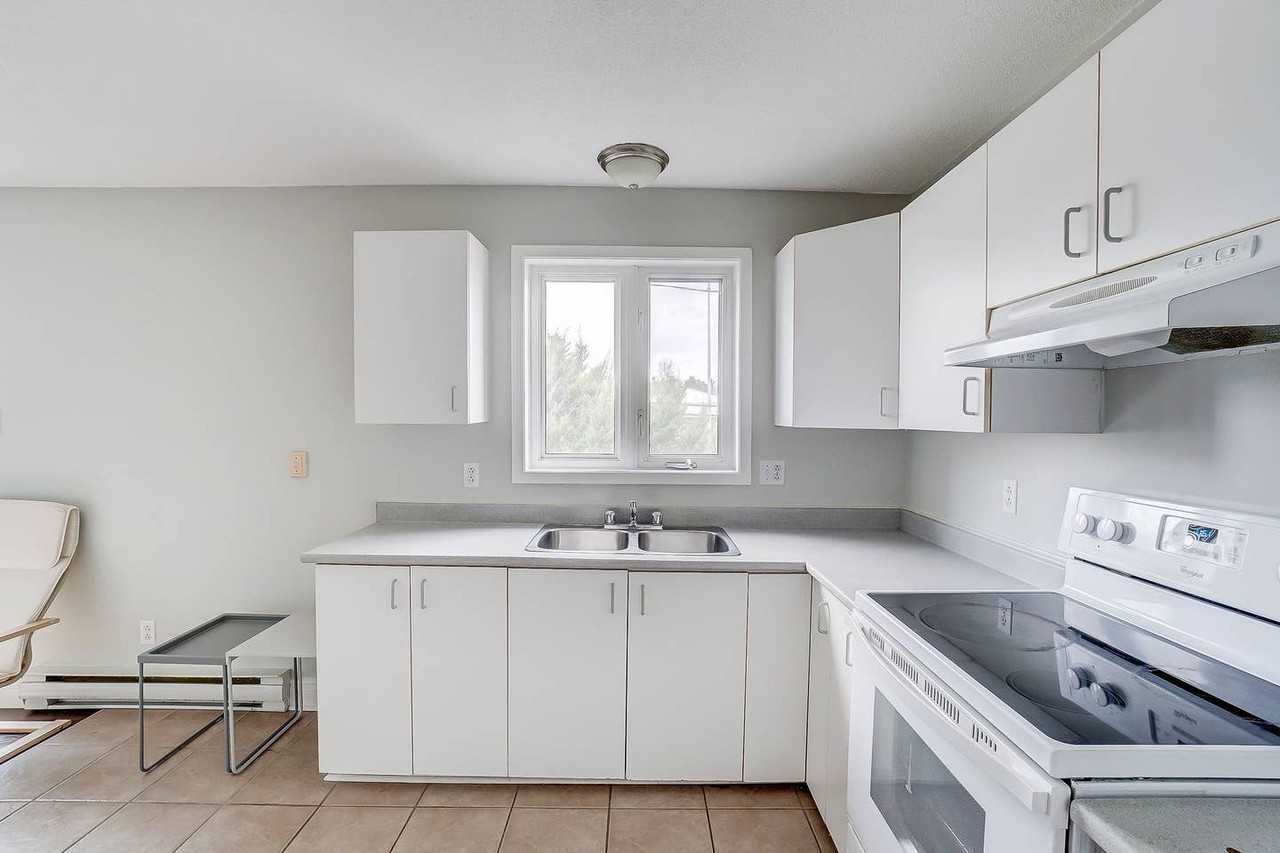 780 Boulevard Maloney Est 3 - Photo 3 of 6