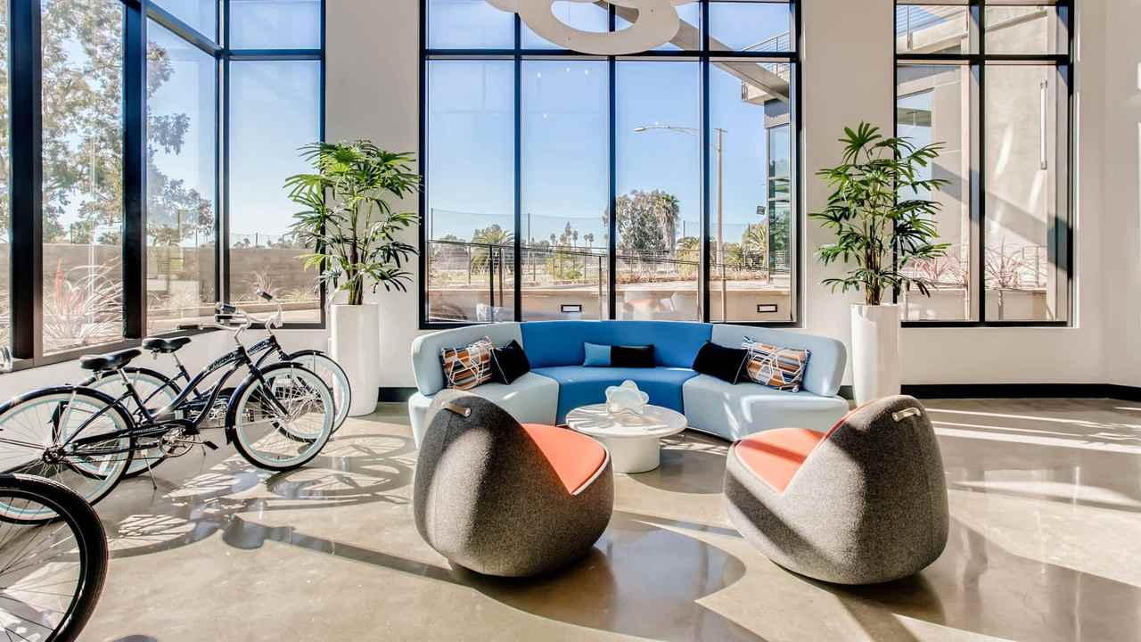 Mara Pacific Beach - Photo 4 of 41