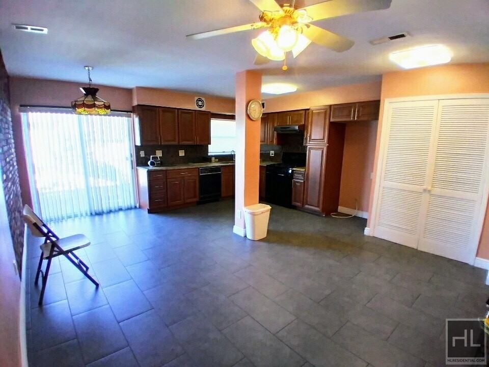 2716 Mill Ave #3 - Photo 3 of 16