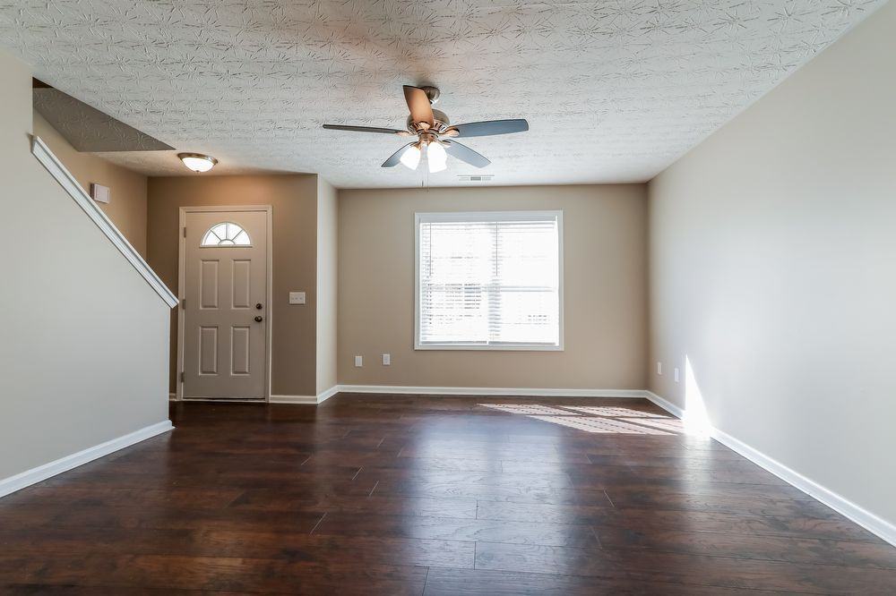 2232 Catalina Dr - Photo 2 of 18