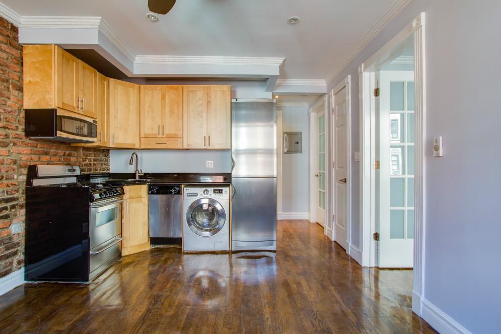 68 Clinton St #3B - Photo 3 of 5