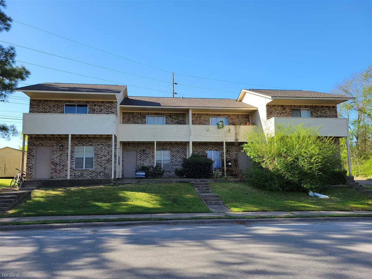 1000 Autumn Cir - Photo 2 of 2