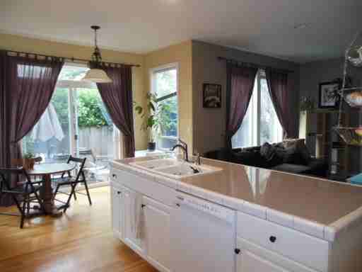 8422 SW 7th Ave - Photo 2 of 8