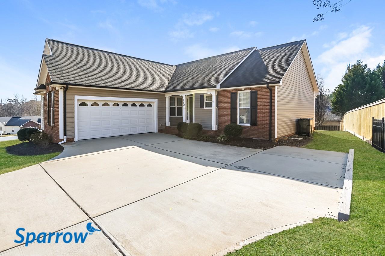 1244 Pressley Downs Dr Se - Photo 2 of 15