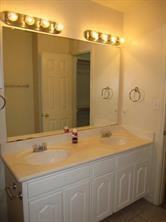 4012 Cottage Park Ct - Photo 2 of 13